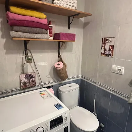 Dulce Y Sereno Piso En 아파트 *